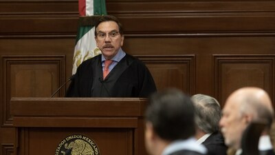 El presidente de la Segunda Sala de la Suprema Corte fue aplaudido por sus argumentos en la discusión