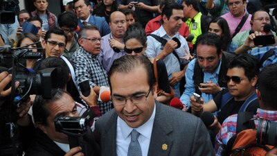 Al gobernador con licencia se le atribuye el desvío de cerca de 35,000 millones de pesos