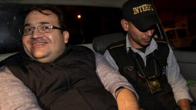 A pesar de las acusaciones en su contra, Javier Duarte no perdió la sonrisa