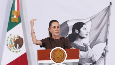CIUDAD DE MÉXICO, 03JUNIO2026.- Claudia Sheinbaum, presidenta de México, responde las preguntas de la prensa durante la Conferencia del Pueblo de este jueves en Palacio Nacional . FOTO: DANIEL AUGUSTO/ CUARTOSCURO.COM