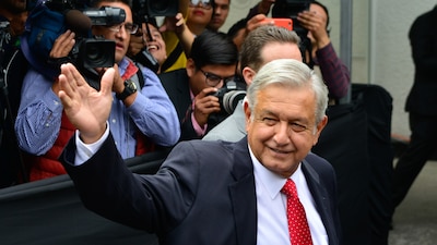 El político presentó una lista de 50 reglas para combatir la corrupción y generar ahorros