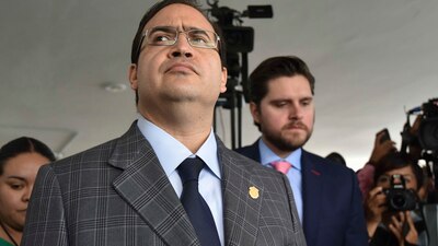 Duarte fue gobernador del 1 de diciembre de 2010 hasta finales de octubre de 2016