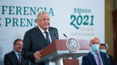 El mandatario aseguró que en su gobierno todo se tiene que transparentar