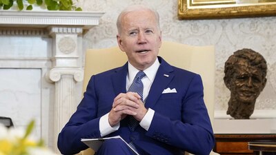 Afirmó que estas sanciones ocurren luego de hablar con el presidente de Ucrania