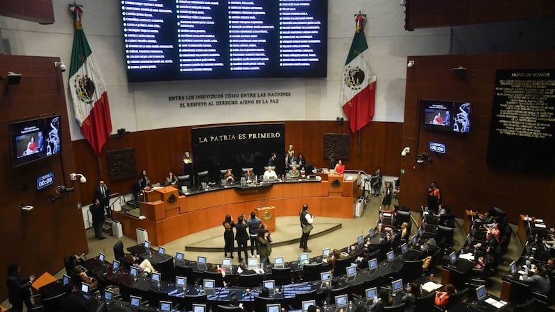 Senado discute la Ley General de Aguas, tras aprobarse el trámite de urgente resolución
