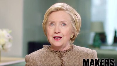 Clinton pidió a las mujeres seguir luchando por sus derechos como lo hicieron hace semanas en el Women's March