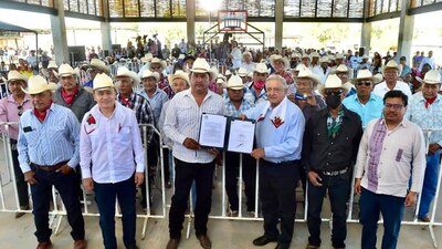 López Obrador visitó la comunidad de Belem