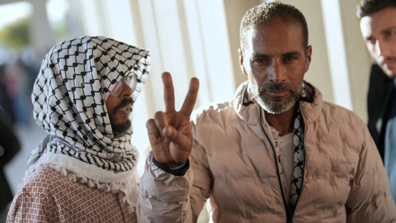 Activistas propalestina acusan abusos y humillaciones por parte de guardias israelíes