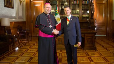 Enrique Peña se reunió con Franco Coppola, y 19 embajadores más, en Palacio Nacional