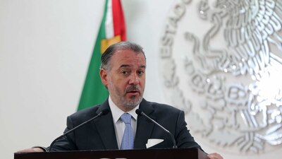 El titular de la PGR dio un estatus de todos los temas de coyuntura a cargo de la dependencia