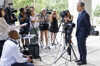 Exnovia de Epstein termina entrevistas sobre 100 personas vinculadas al caso de tráfico sexual