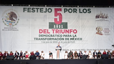 El Presidente estuvo acompañado de su gabinete y gobernadora de Morena