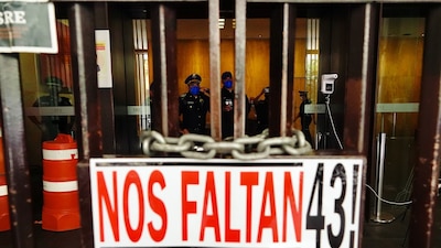 Esta tarde, Alejandro Encinas también condenó la filtración de información