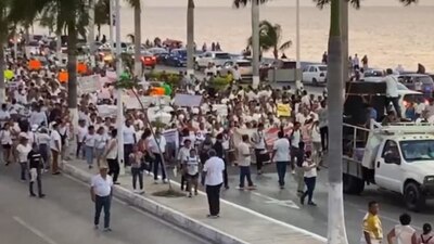 “El pueblo pone, el pueblo quita”, gritaron los inconformes