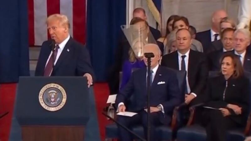 Las frases de Donald Trump que desataron las muecas de la exvicepresidenta Kamala Harris