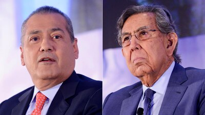 El priista Manlio Fabio Beltrones y el experredista Cuauhtémoc Cárdenas durante el  Foro para entender a México