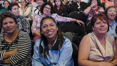 La mayoría de las mujeres cree en la igualdad de género, pero no se consideran feministas