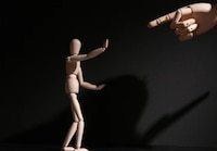 Alejandro Moreno: Democracia y autoritarismo en América Latina