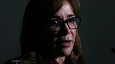 La secretaria general de Morena pidió a las colectivas manifestarse pacíficamente