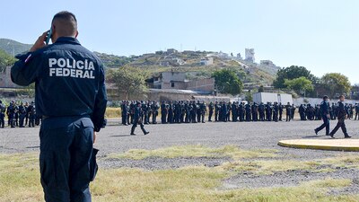 Los nombres de dos adultos mayores fueron usados, sin su permiso, para dar de alta a las empresas fachada ante notario