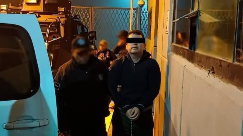 Trasladan al Altiplano a ‘El Licenciado’, presunto autor intelectual del asesinato de Carlos Manzo