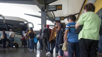 La compra de boletos o el abordaje será posible solo con una credencial oficial