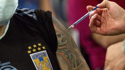 Tener un intervalo de 28 días entre primera y segunda dosis combinadas desencadena mayor inmunidad en el ser humano