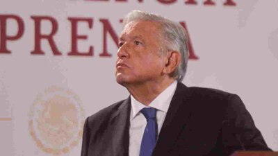 Dijo que se preguntará a la población sobre la permanencia del horario de verano