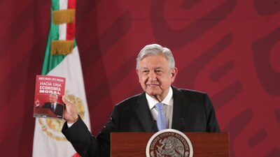 El presidente Andrés Manuel López Obrador presentó su nuevo libro