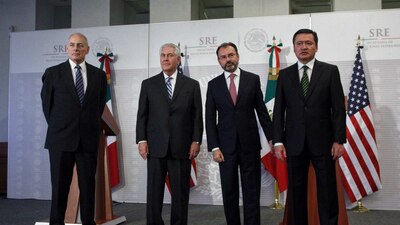 Los funcionarios de primer nivel de Estados Unidos y México en la reunión que sostuvieron en la capital mexicana