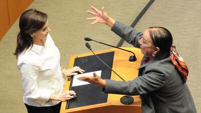 Por varios legisladores de Morena que señalaron de ofensiva su participación en el Pleno
