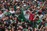Brugada y Samuel García habilitarán más espacios para ver el México vs. Inglaterra en CDMX y NL