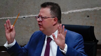 El magistrado advirtió que jueces y magistrados "se pueden convertir en políticos"