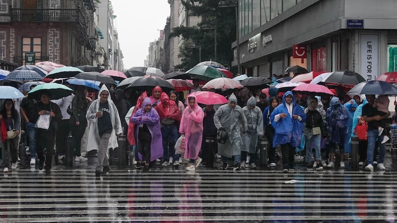 CDMX inicia la semana con más lluvias; prevén tormentas fuertes y vientos este lunes