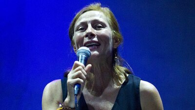 La diputada Tatiana CLouthier invita a los ciudadanos a participar en la consulta para decidir el futuro del NAIM