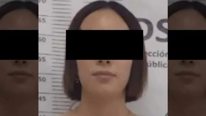 Mujer agrede a trabajadora de salón de belleza tras negarse a pagar servicio; la apodan ‘Lady Uñas’
