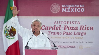 El presidente criticó duramente a quienes siguen usando mal los recursos del gobierno en sus gestiones