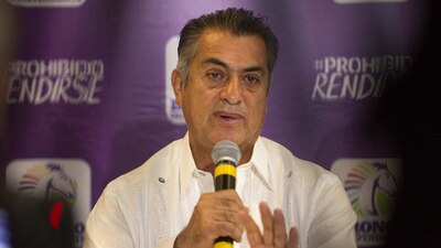 No llegó a la Presidencia, pero el proceso de recaudación de firmas lo persigue