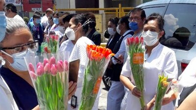 Con un lindo detalle, la embajada de Países Bajos en México agradece el trabajo del personal de Salud