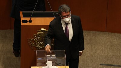 El senador de Morena dijo que buscará cambiar la pregunta
