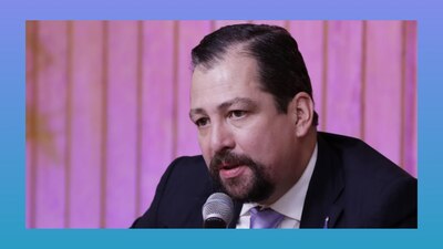 Ha sido funcionario público y abogado litigante