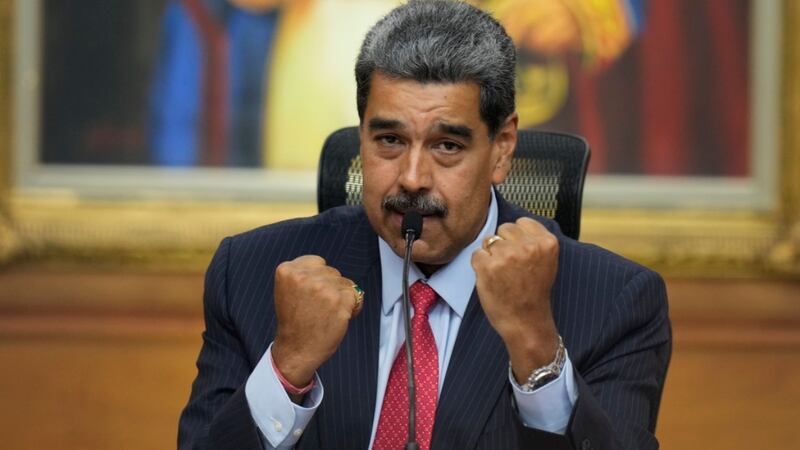 Venezuela pide a China que le compre petróleo ante políticas de EU