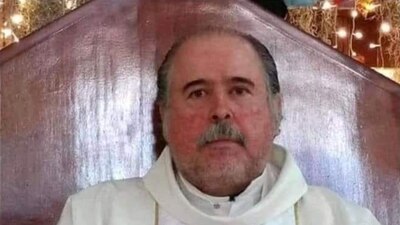 El clérigo no se encontraba bien de salud, de acuerdo con reportes familiares