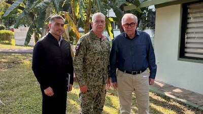 El gobernador se reunió con los secretarios de Seguridad y de la Defensa