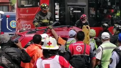 El choque ocurrió durante la mañana de este viernes.