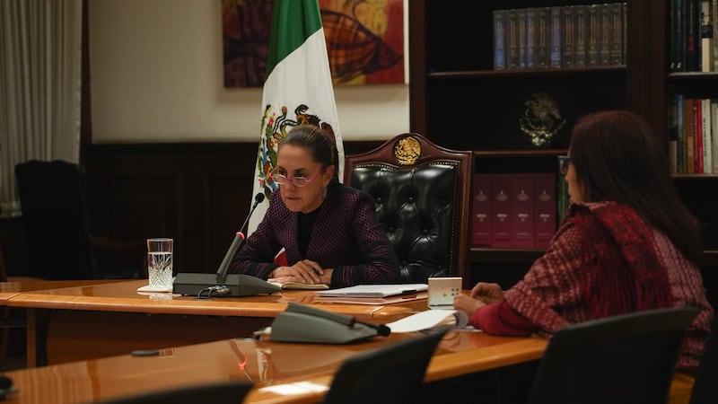 Sheinbaum y Armenta abordan reapertura de caminos en Puebla tras las inundaciones