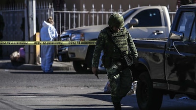 El gobierno mexicano ha tenido que utilizar a las Fuerzas Armadas para combatir el narcotráfico