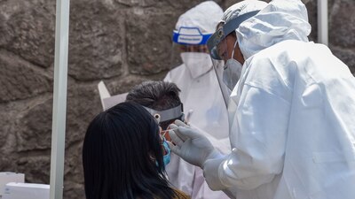 Sheinbaum enfatizó que es necesario realizar esta medida ante el menor síntoma de enfermedad respiratoria