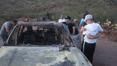 Un comando armado atacó la caravana donde venían varios miembros de la familia LeBarón