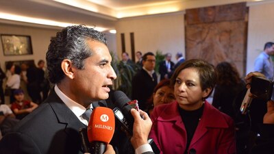 El representante nacional del PRI aseguró que la corrupción de Duarte alcanzó a AMLO